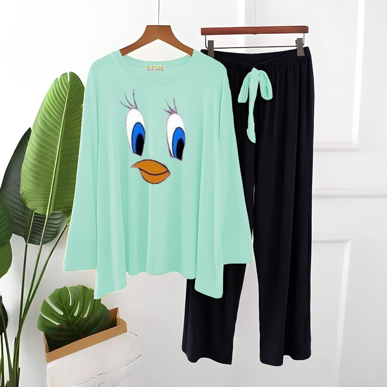 Sea Green & Daffy Duck Love Flapper Style